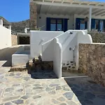 Salt Villa Mikrí Vígla